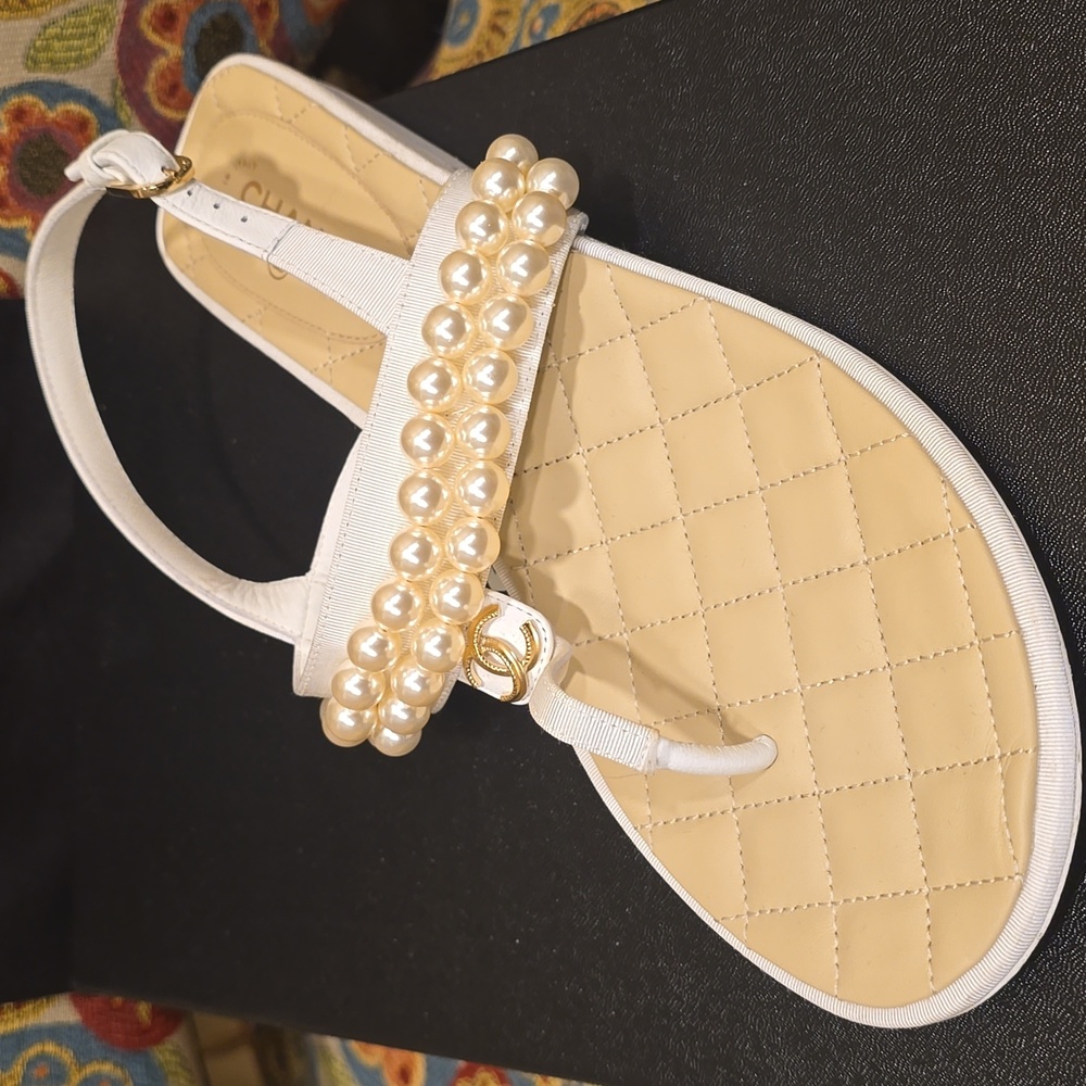 Chanel White and Gold Pearl Sandals - Picture 13 of 16